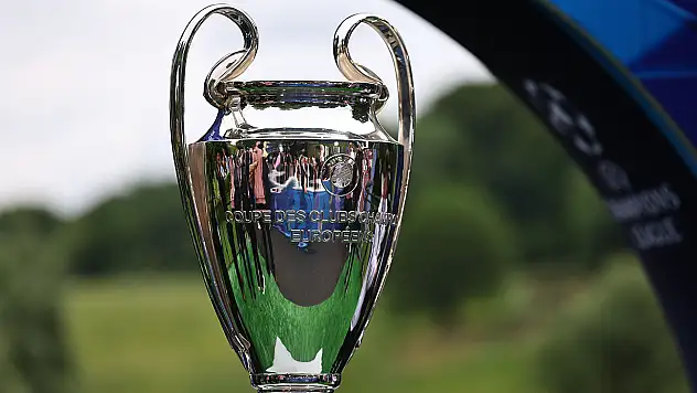 Kupa sahibini buluyor