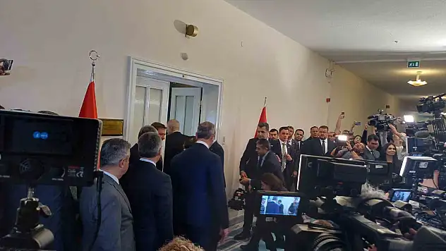 Kurtulmuş CHP'yi ziyaret etti