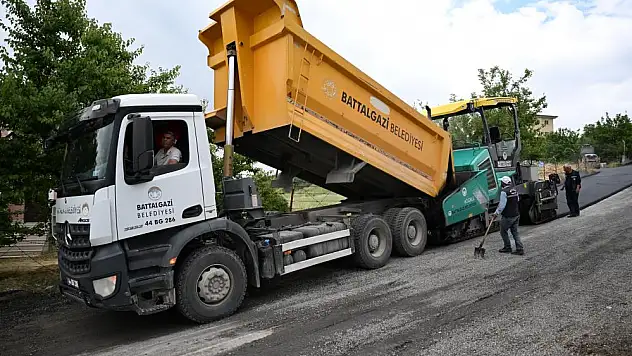 Battalgazi Belediyesin'den asfaltlama çalışması