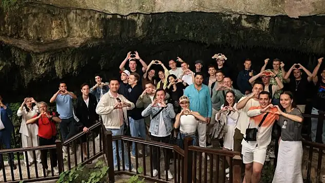 Kızıl Ordu Korosu, Pamukkale'ye hayran kaldı