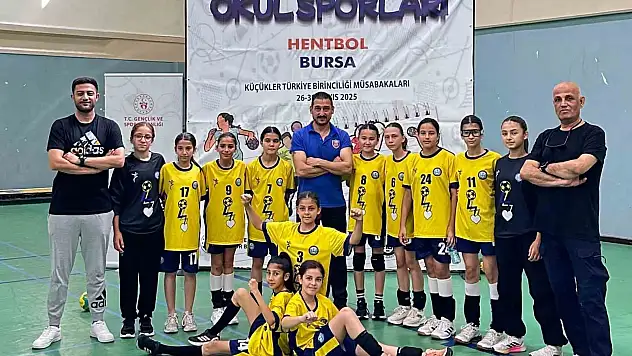 Ali Oğuz Konuk Ortaokulu Türkiye şampiyonu