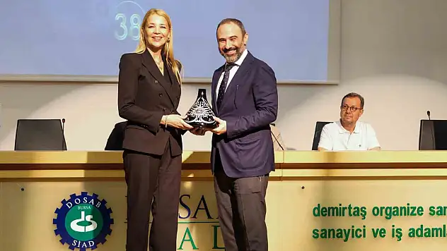 DOSABSİAD'da bayrak değişimi