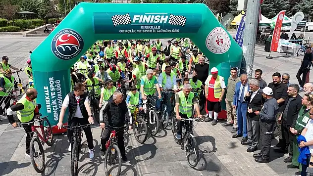 Sağlıklı yaşam için pedal çevirdiler