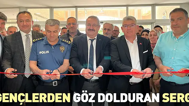 Gençlerden göz dolduran sergi