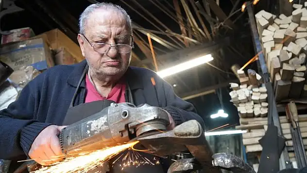 'Yanlış bilenen bıçak kurbanı kesmez'