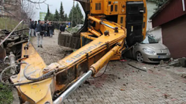 İş makinesi facia çıkartıyordu