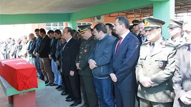 Uzman Er Erdoğan Yılmaz'ın cenazesi Çarşamba'da toprağa verildi