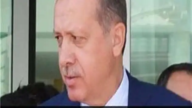 'Kimse kimseye üstünlük taslamamalı'