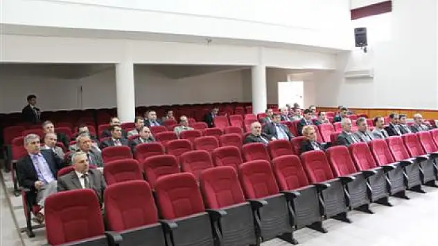 Zirvede Buluşmaya 'YEDAŞ ayarı'