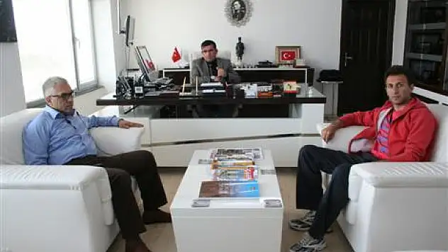 Eski Başkanını ziyaret etti