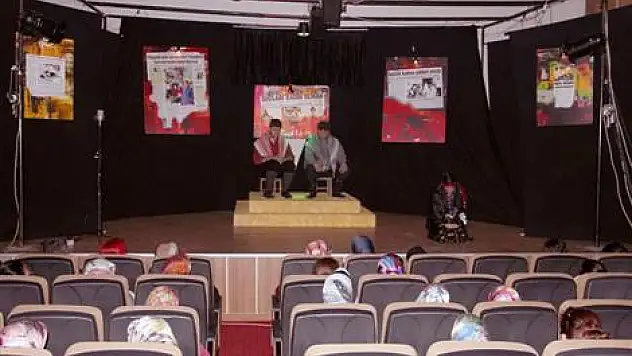 Sahnede, 'Kadına Şiddete Hayır' Mesajı