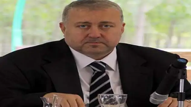 Yılmaz aday olmuyor