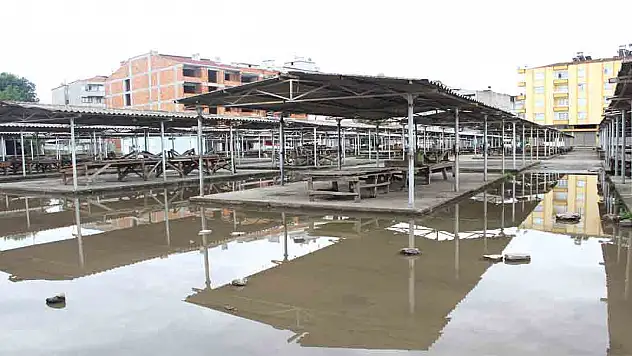 Kapalıyı yaptık, yarı kapalı göl de olsa olur mu?