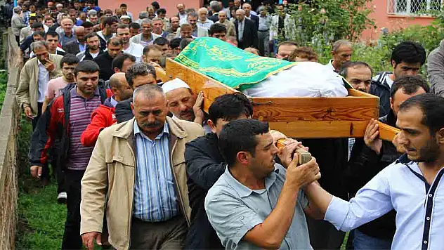 Ercan Kaynak Toprağa verildi