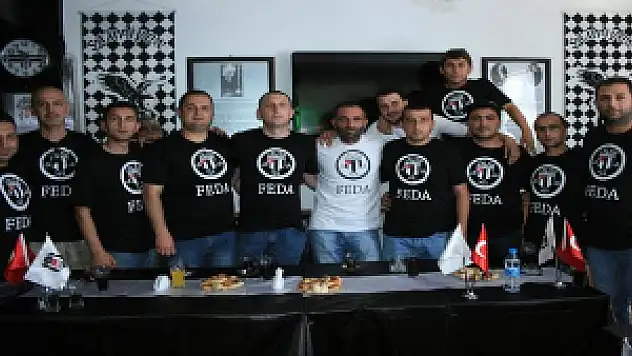 Memati'den Beşiktaş Taraftar Derneği'ne ziyaret