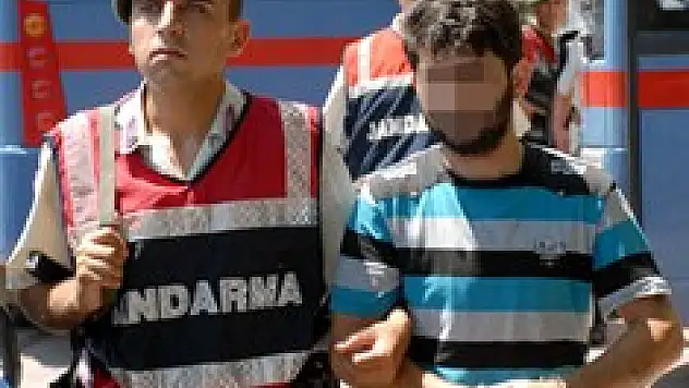 2 genç gözaltına alında