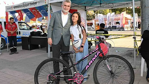 170 çocuğun ilk kez bisikleti oldu