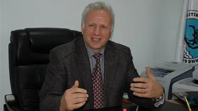 Başhekim hasta yakınlarını uyardı