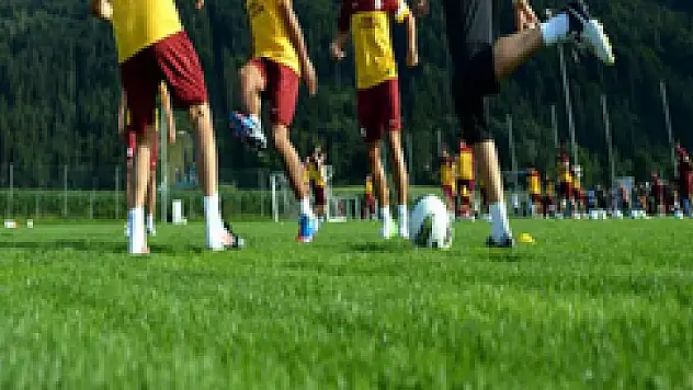 Galatasaray hazırlıklarını sürdürüyor