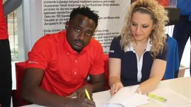 Errea, Zenke'ye sponsor oldu