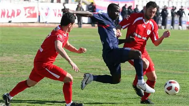 Samsunspor Mersin'da 3 puan bıraktı