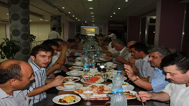 İlçe Müftülüğünden İftar yemeği