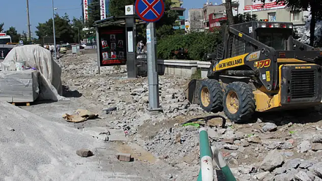 Ellere varda bize yok mu?