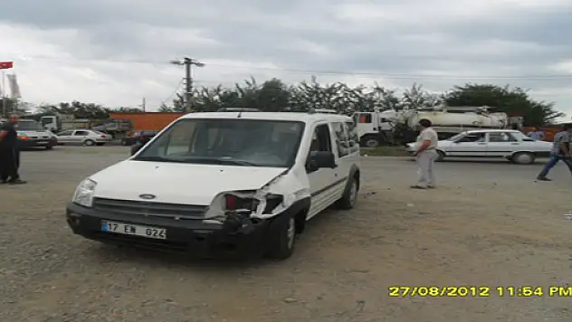 Ayvacık yolunda kaza:2 Yaralı