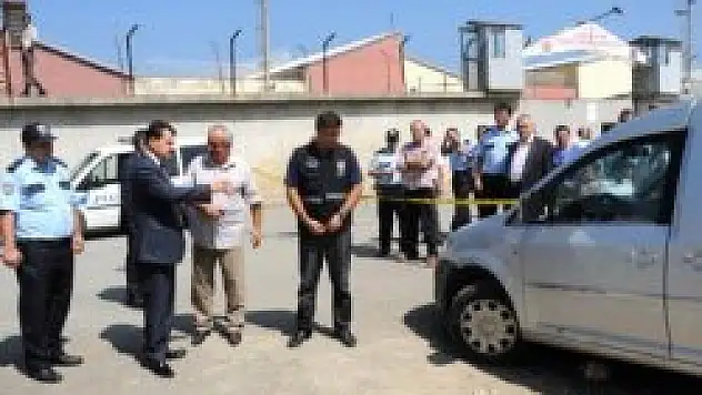 Cezaevi çıkışında vurdular