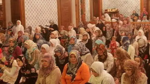 10 camiden sadece 1'i kadına açık