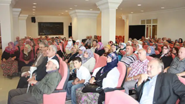 Hacı adaylarına seminer verildi