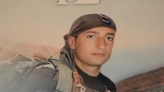 Ayvacık Şehidine ağlıyor