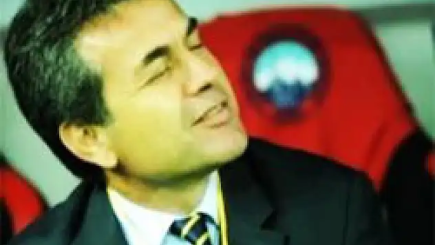 Aykut Kocaman'ın şeytan üçgeni!