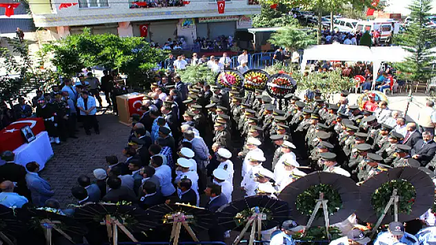 Samsun bir şehidini daha acı ve gözyaşı içinde uğurladı