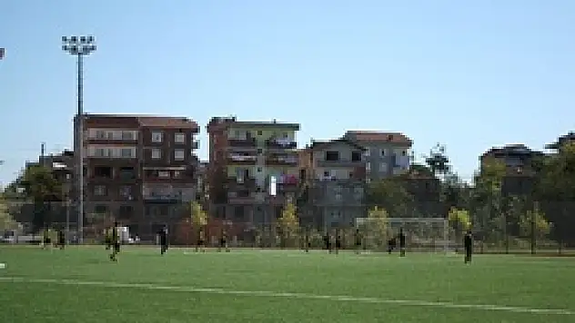Güle Oynaya Yenidoğanspor