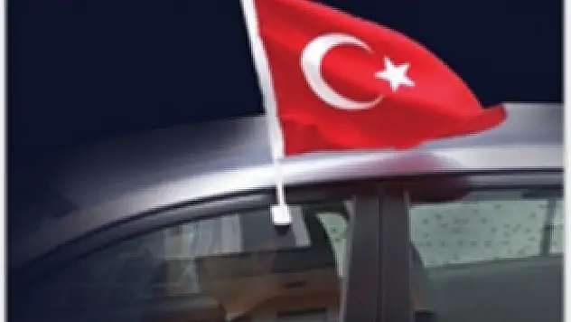 Bayrak Asanlara Ceza!