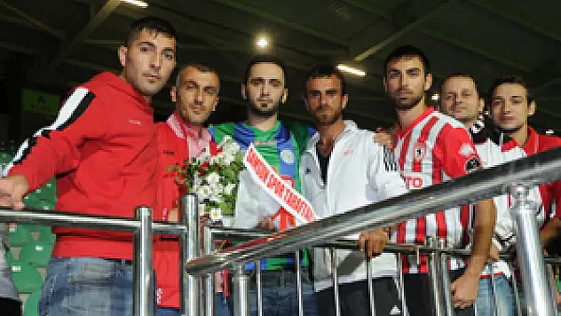 Taraftarlar Türkiye'ye Örnek Oldu