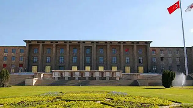 Suriye tezkeresi TBMM'den geçti