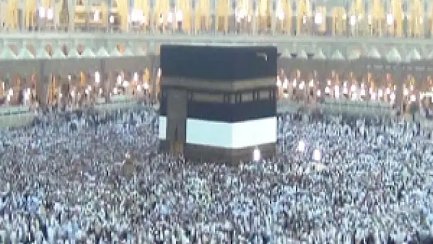 Milyonlar Kabe ile buluştu
