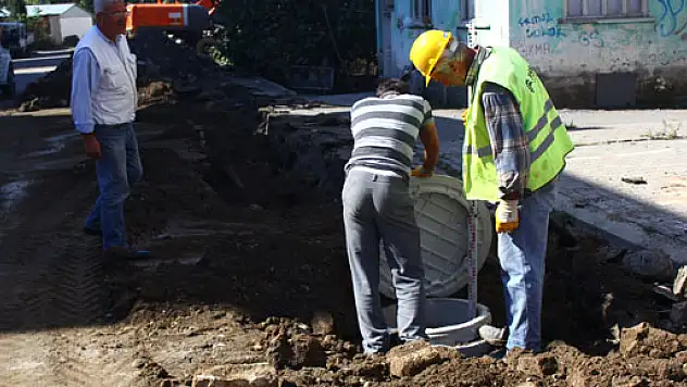 Belediye çalışmaya devam ediyor