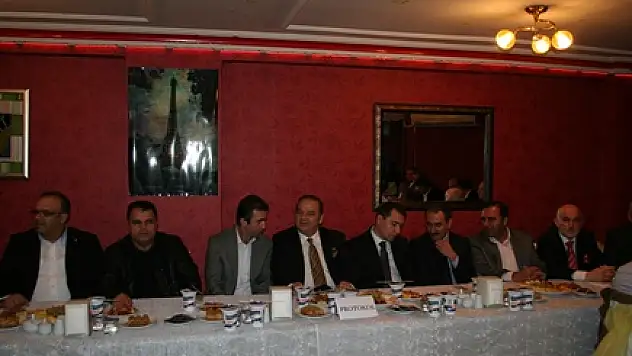 Protokol veda yemeğinde buluştu