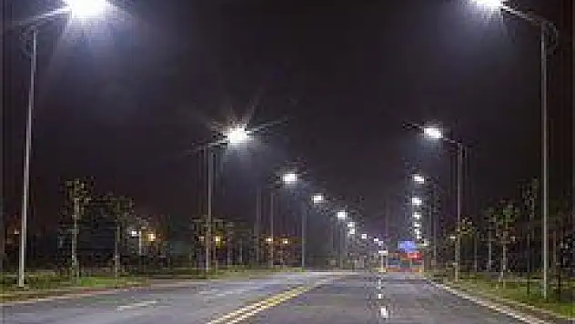 Sokak lambalarının parasını bakanlık ödeyecek
