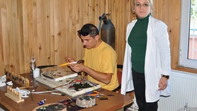 Atık Camlardan Sanat Eserleri