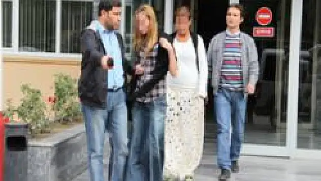 Evden Hırsızlık Zanlısı 3 Kız Yakalandı