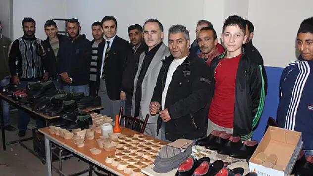 Romen vatandaşlara kurs desteği