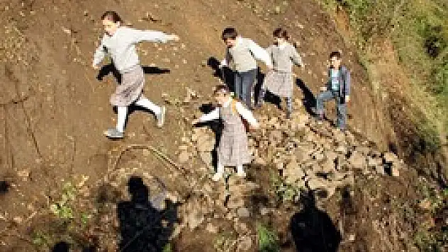 Okula giderken ecel terleri döküyorlar