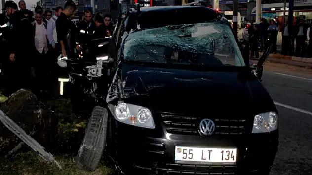 Dört Yolda ambulans kaza yaptı 5 yaralı