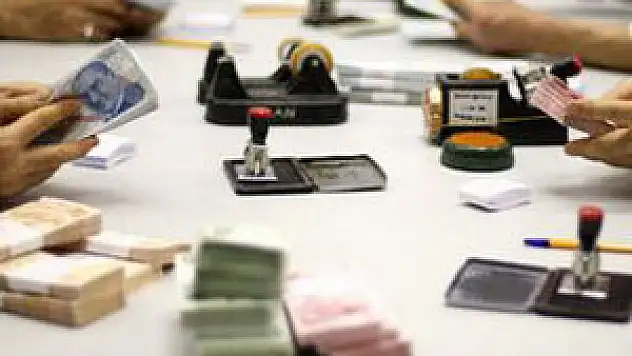 Beyaz Yakalıya %35 Vergi