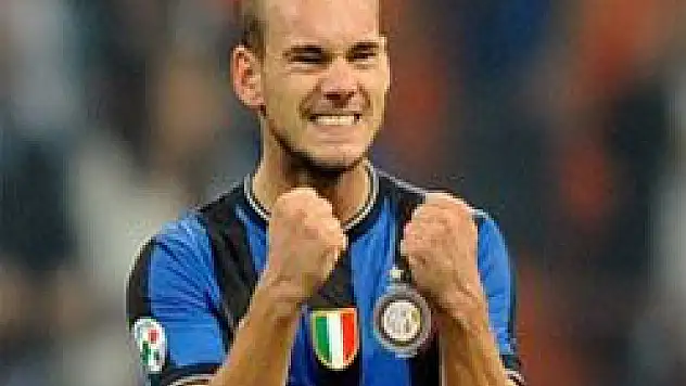 Sneijder'den F.Bahçe'ye kötü haber  