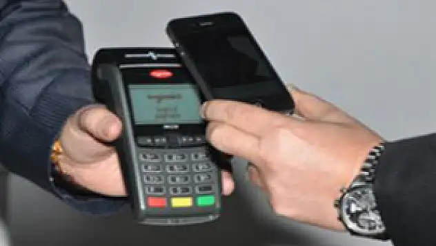 Mobilde Kart Aidatı Tarih Oluyor